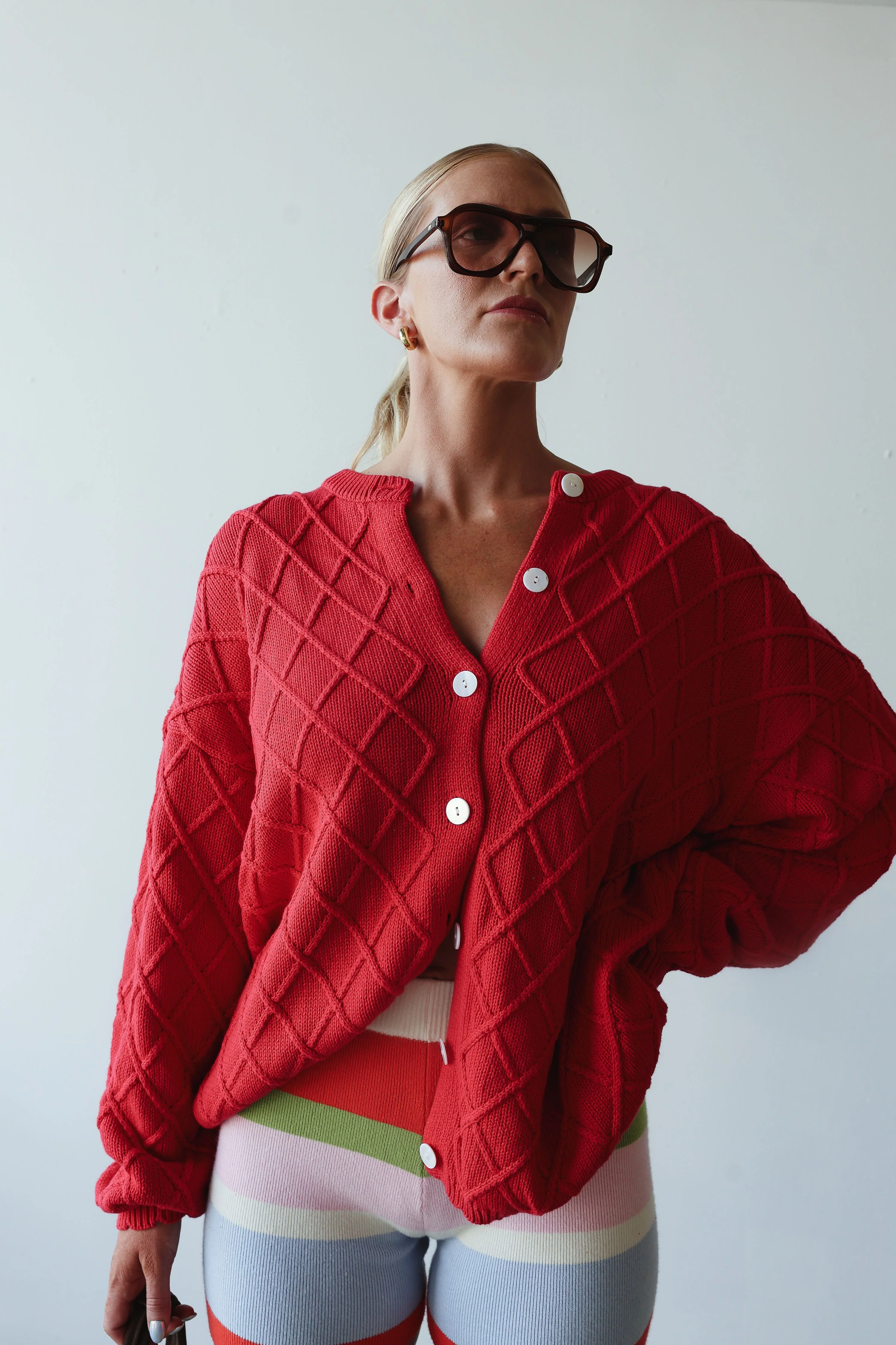 Crochet knit cardigan - red - Image 3