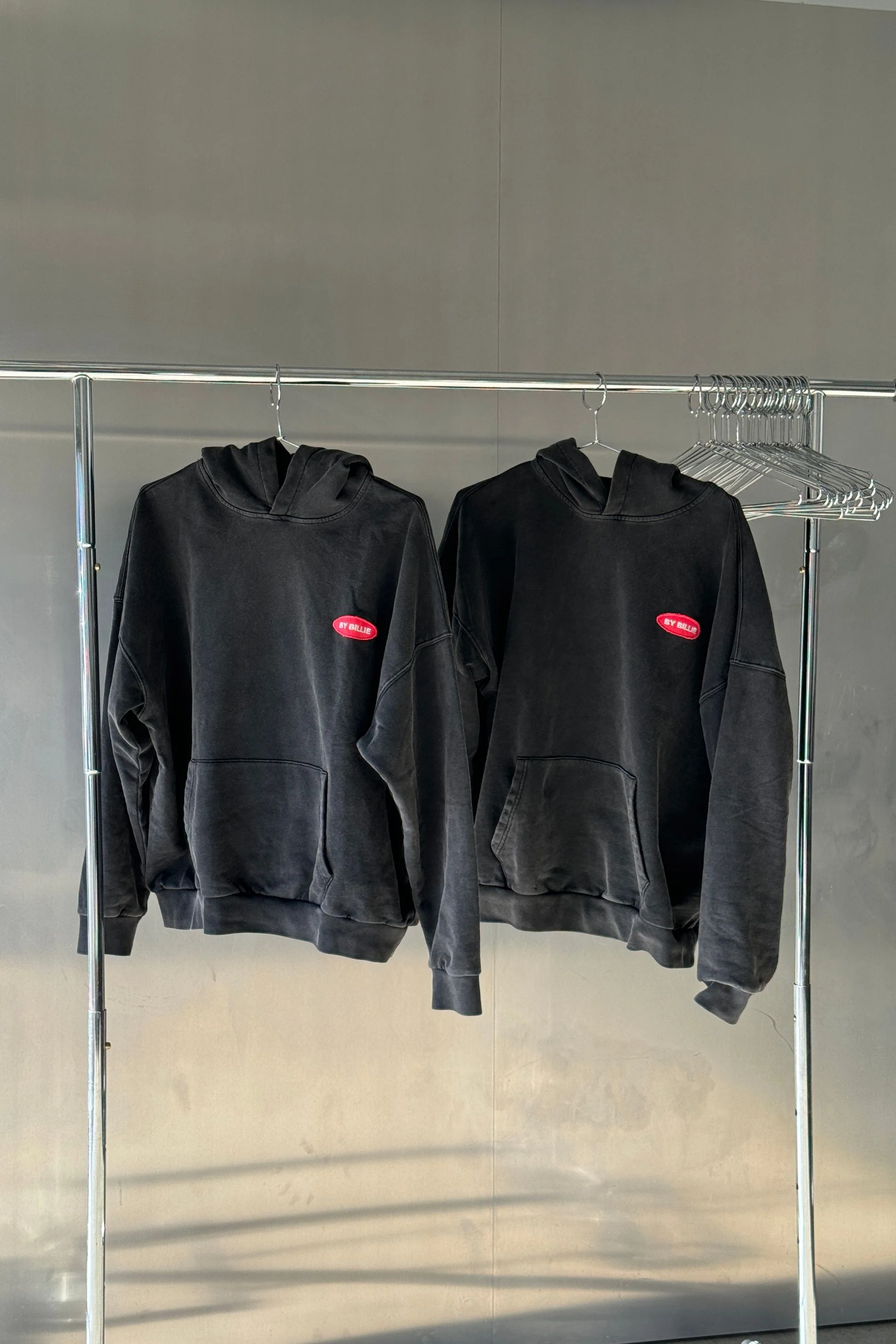 Essential hoodie - charcoal - Image 4
